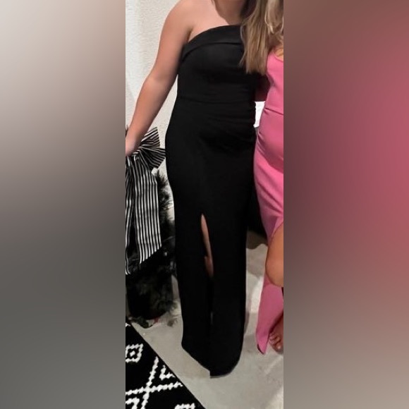 Black Formal Dress - Picture 6 of 6